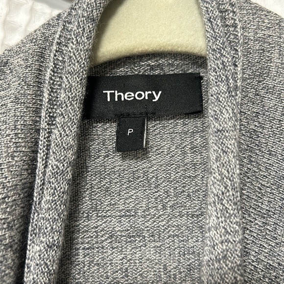 Theory 100% Wool Trincy M in Soft Luster Duster/ Cardigan - Picture 3 of 4